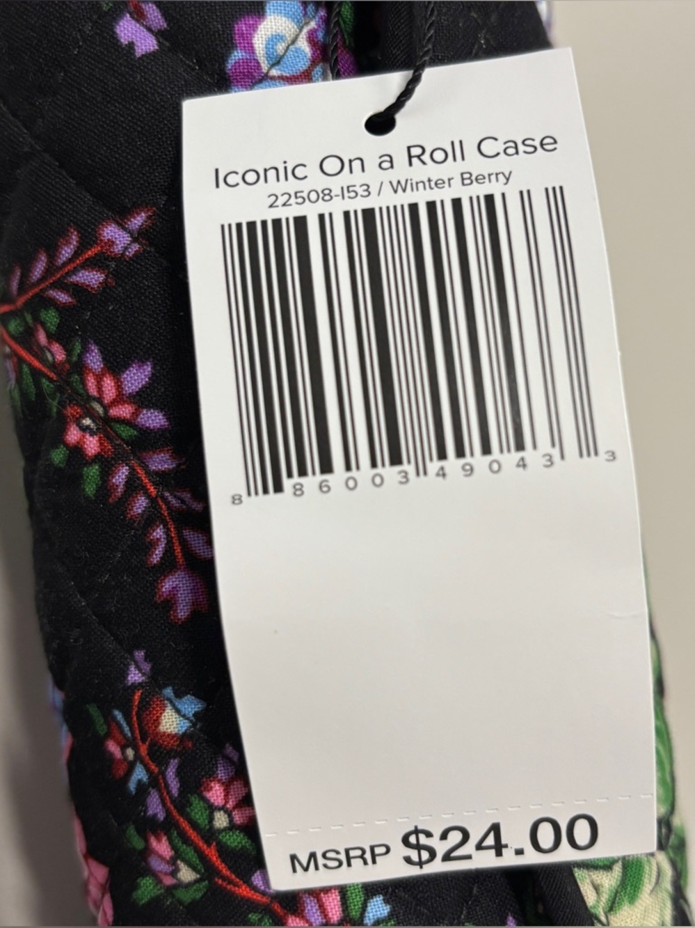 NWT NEW VERA BRADLEY Iconic On A Roll Winter Black Floral Quilted Cosmetic Pouch - Picture 6 of 6